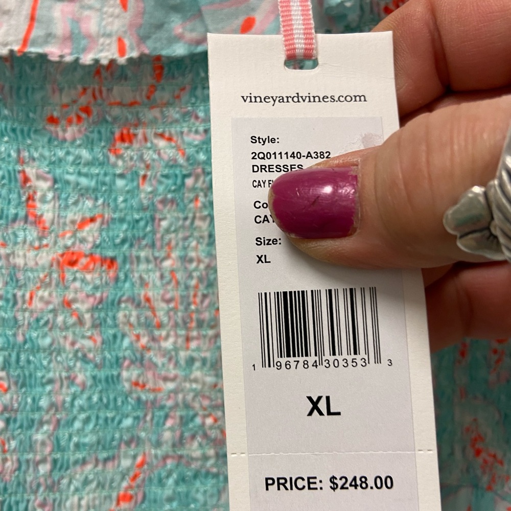 Vineyard Vines dress - Picture 3 of 3